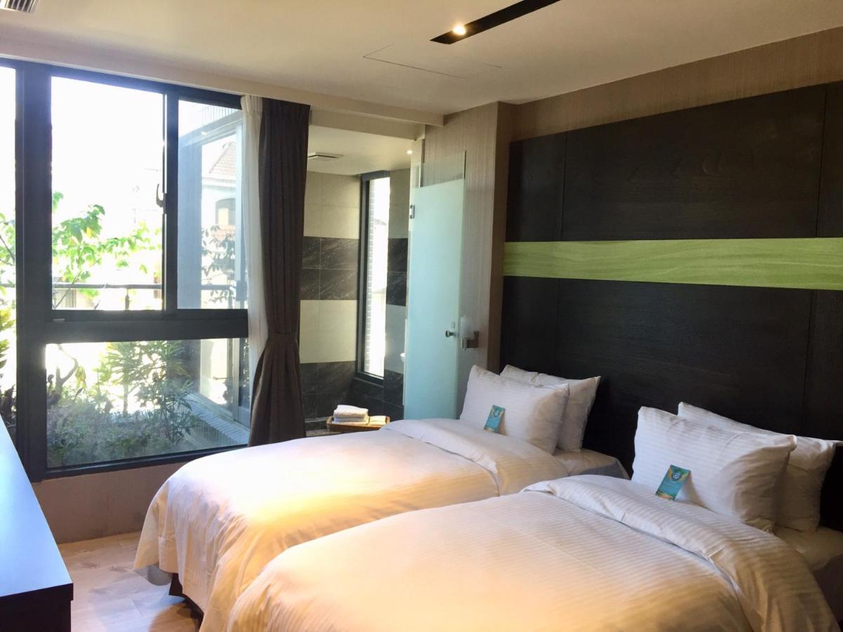 Fengjia Hotel Bell Тайчжун Экстерьер фото
