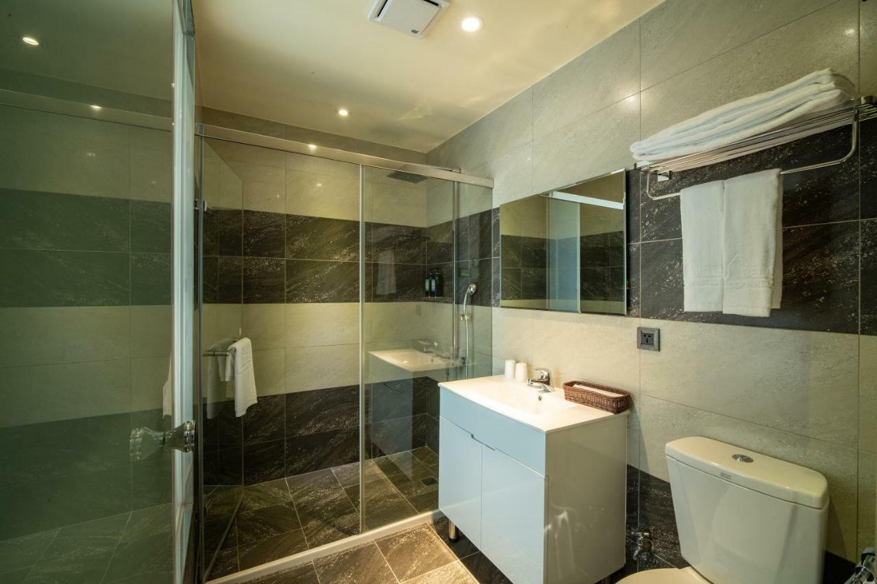Fengjia Hotel Bell Тайчжун Экстерьер фото